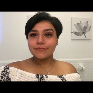 Meet your Posher, Daniela